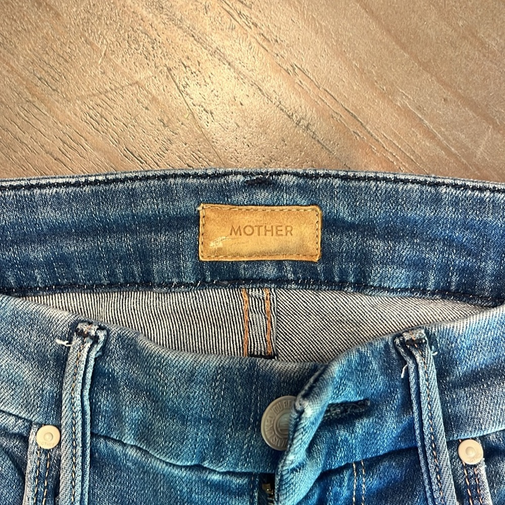 Mother Looker Ankle Fray Jeans •Size 25 - Picture 5 of 7